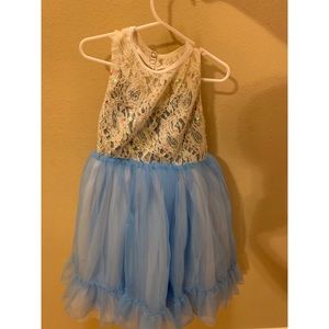 Girl’s dance costume